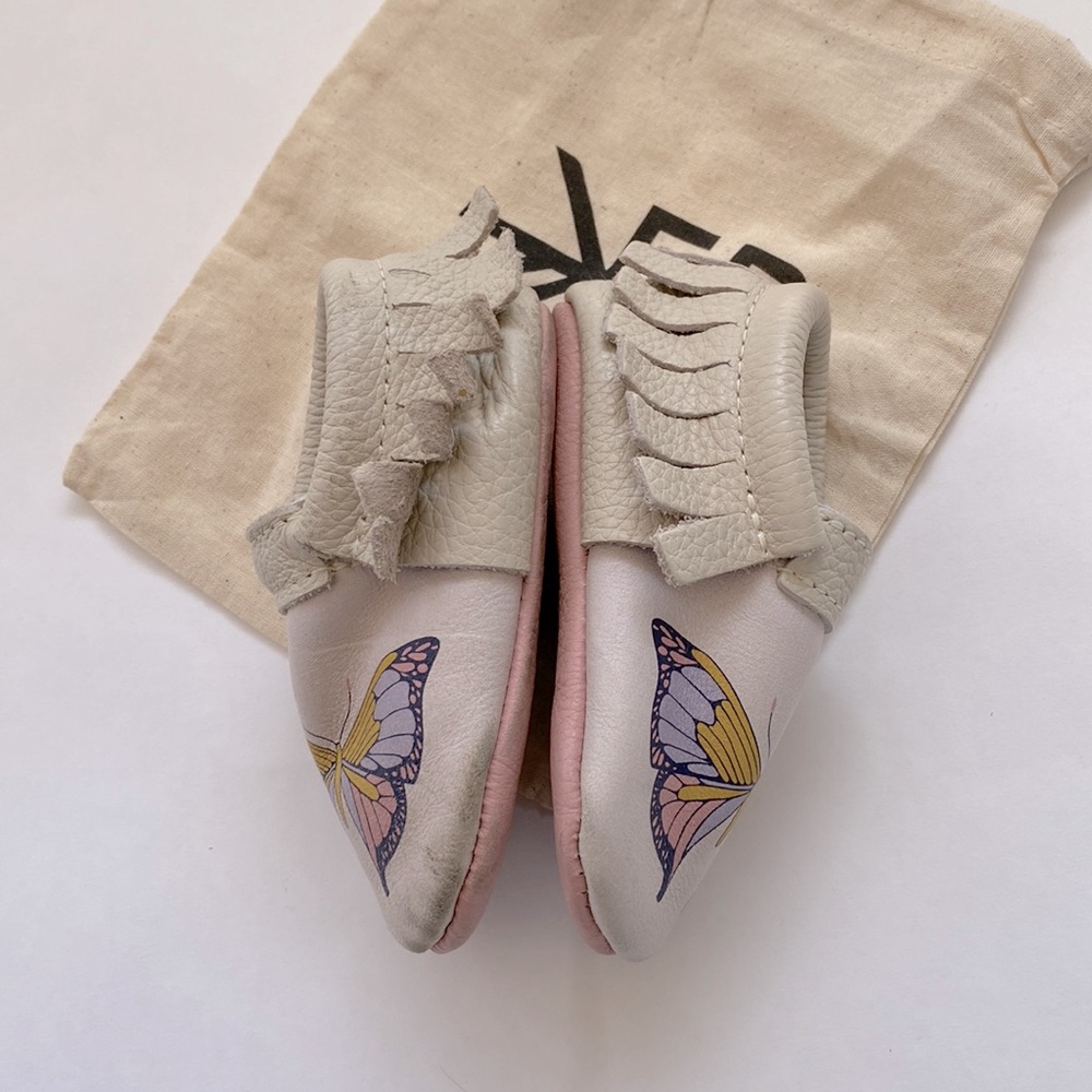 Freshly Picked Butterfly Moccasin Size 5 - Picture 3 of 3